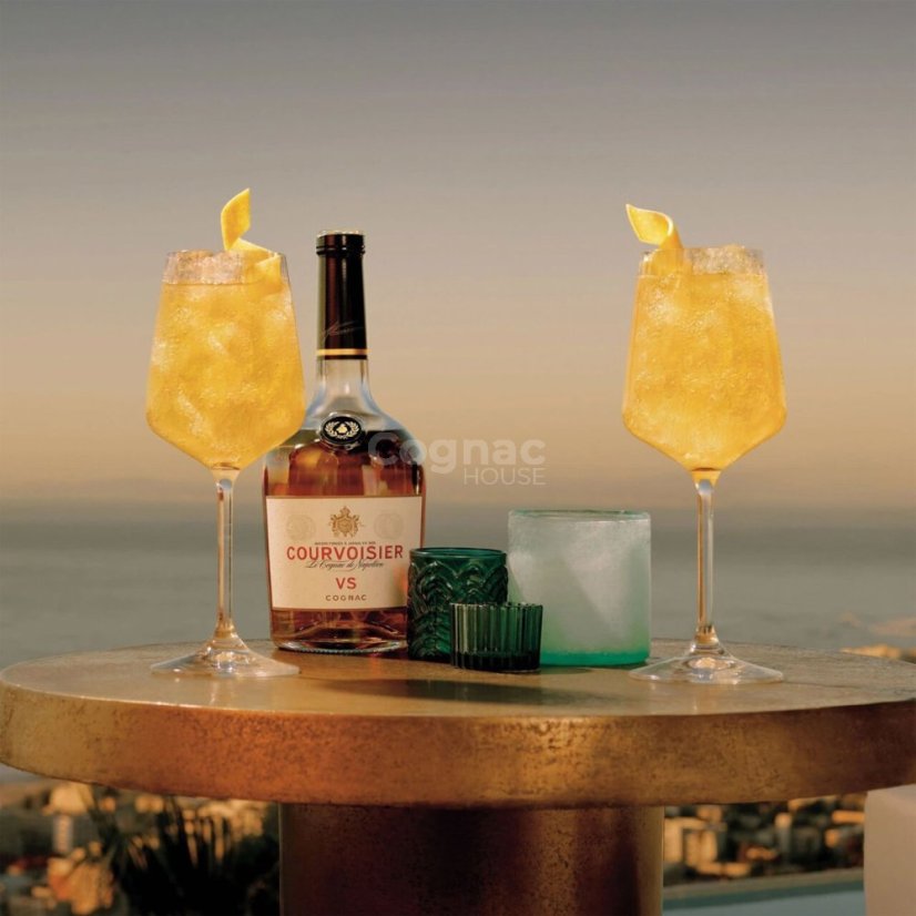 Courvoisier VS 40% 0,7l (holá lahev)