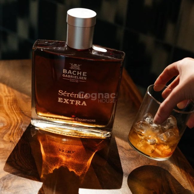 Bache Gabrielsen Extra Sérétité 40% 0,7 l (dárkové balení)