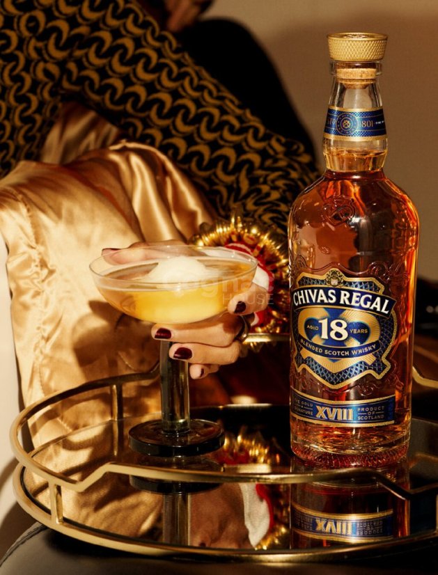 Chivas Regal  18YO Gold Signature 40% 0,7l (karton)