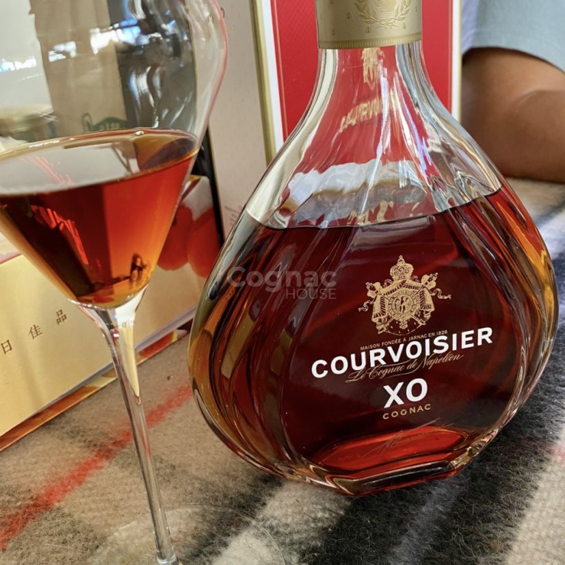 Courvoisier XO 40% 1,0l (karton)