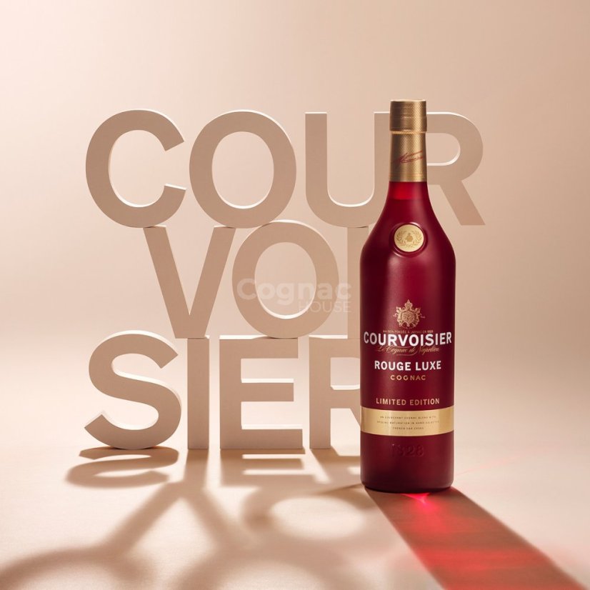 Courvoisier Rouge Luxe 40% 0,7l (holá lahev)